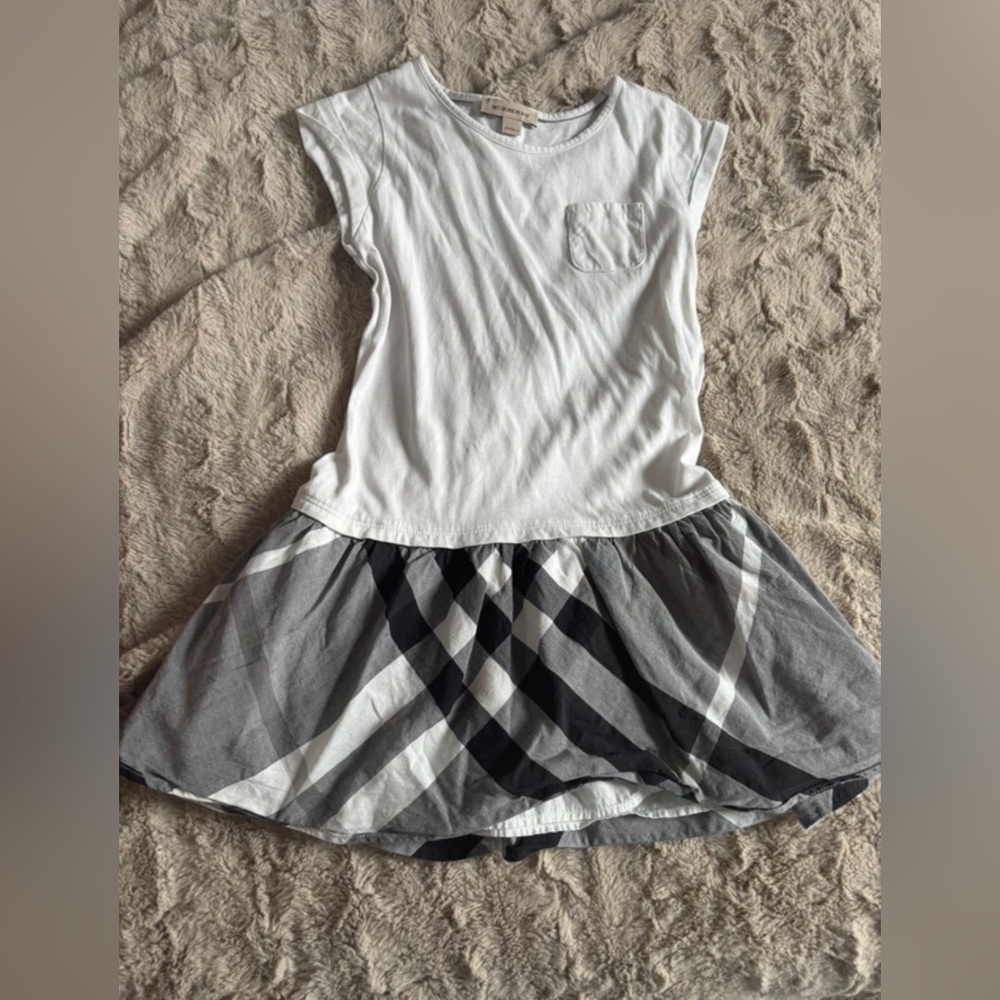 Burberry Girls Dress size 6